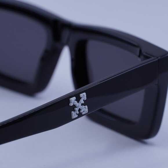 Off-White OERI043 JACOB 1007 Sunglasses Black Rectangle Frame, Grey Lenses - Picture 10 of 11